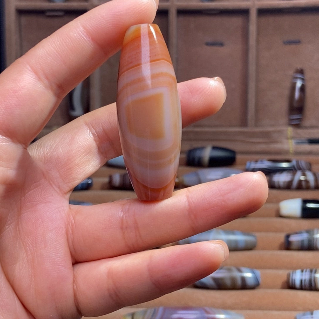 老***凯玛瑙/玉髓未镶嵌颈饰