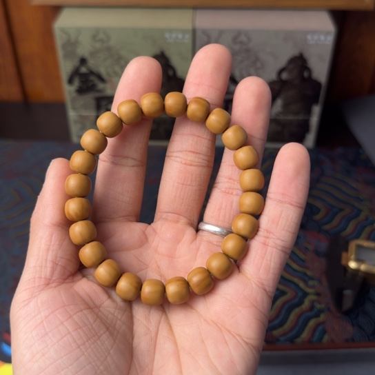 猴头核桃吊坠瑕疵