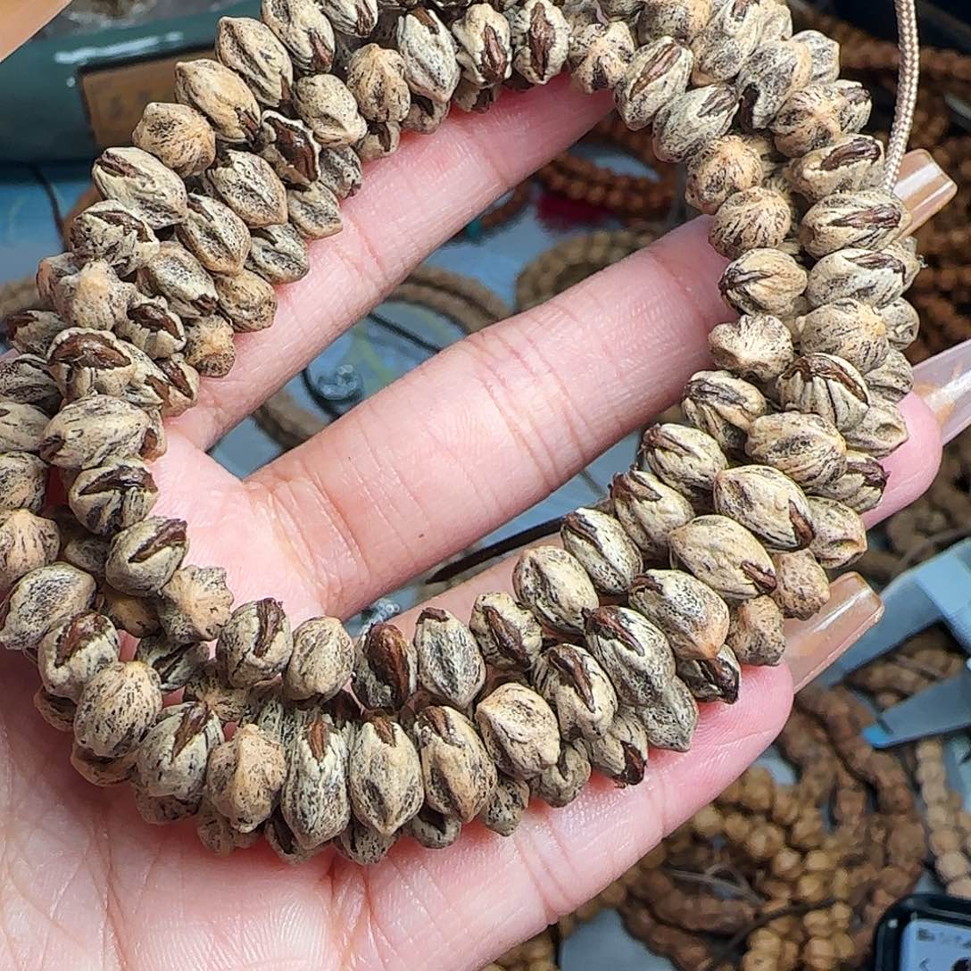 柏香籽/百香籽吊坠M***N