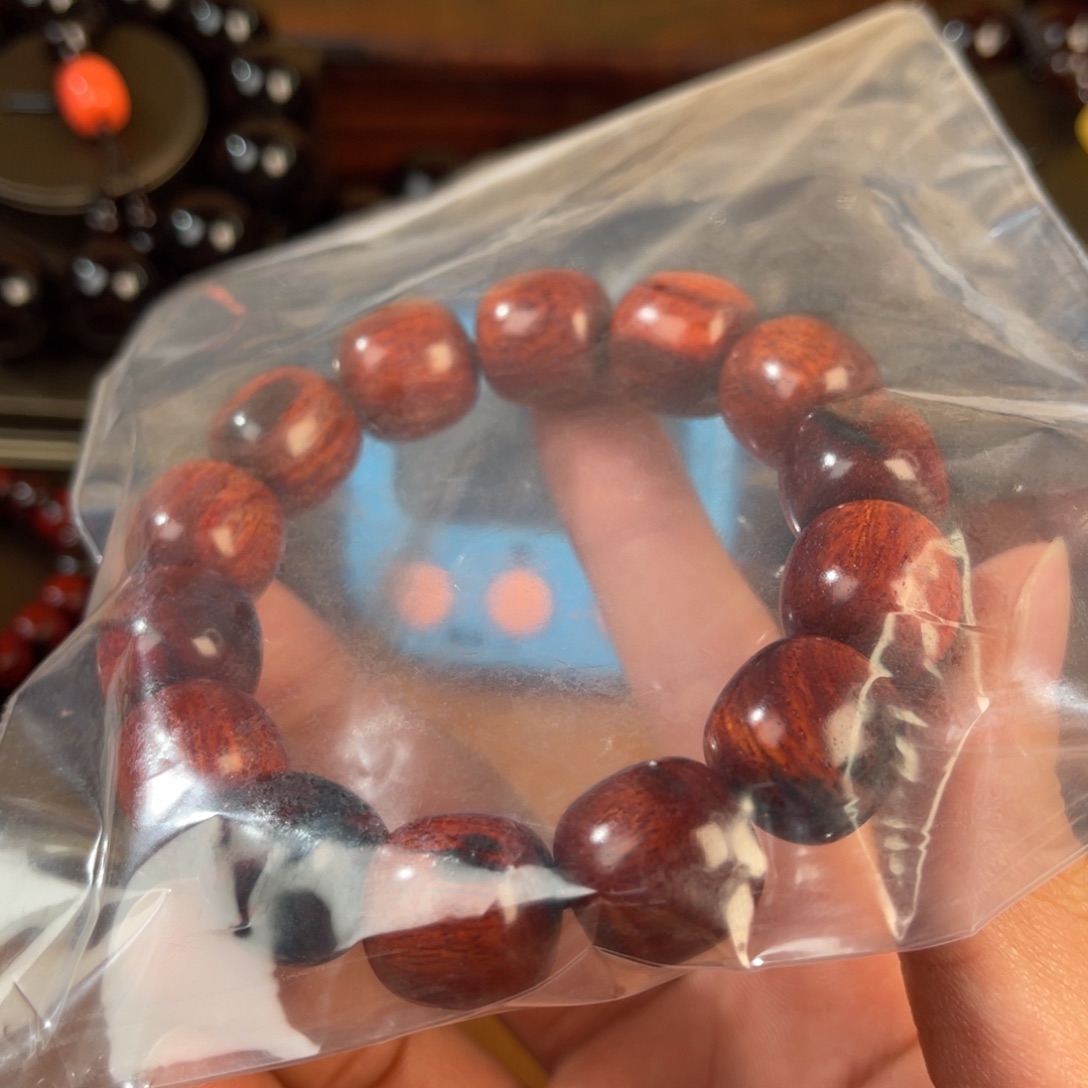 檀香紫檀（小叶紫檀）马*