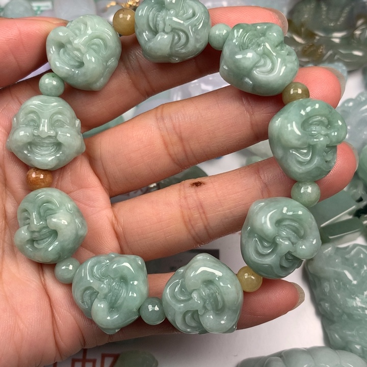翡翠未镶嵌颈饰翡翠