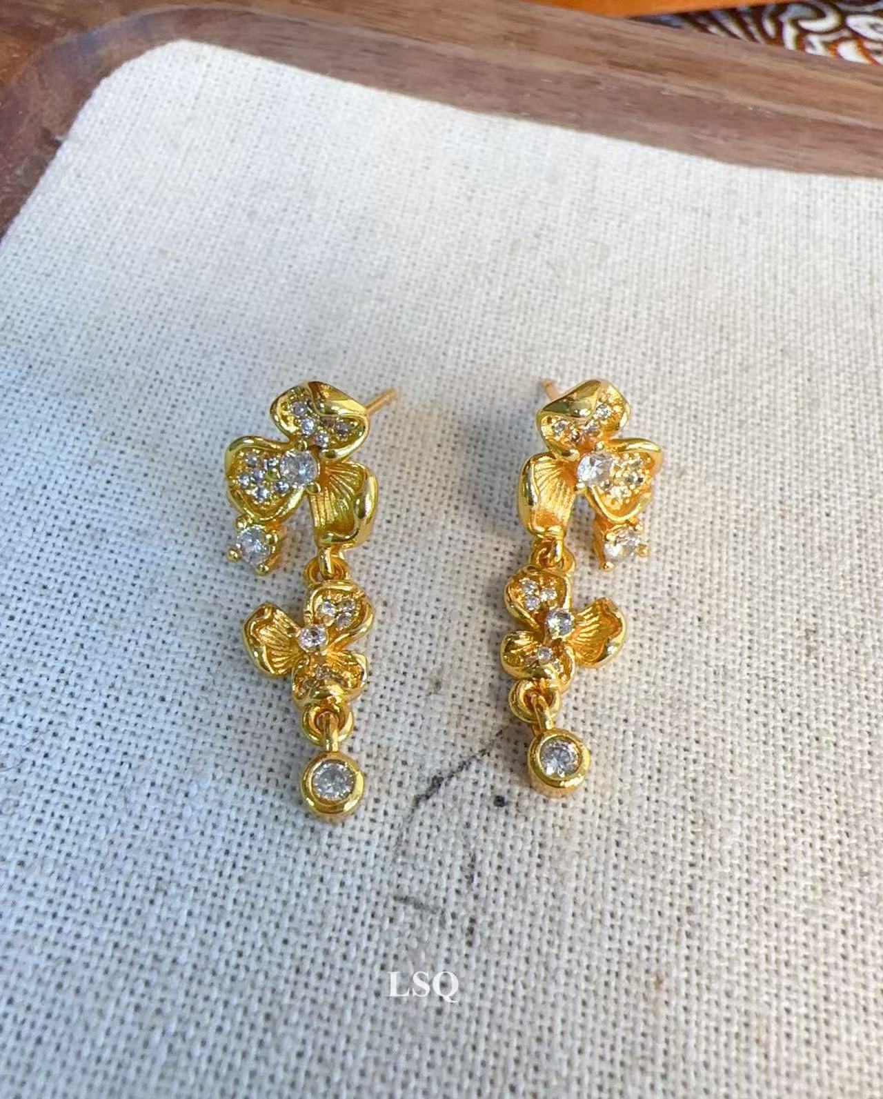 铜合金合成锆石耳饰 SQ思岐新中式-古法点锆鸢尾花耳钉耳饰5786