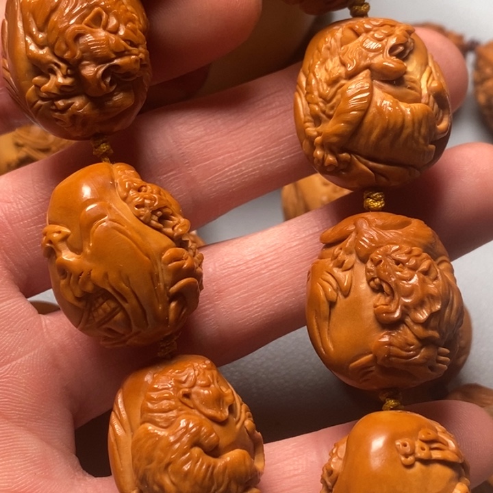 橄榄核手串橄榄核的颜色是