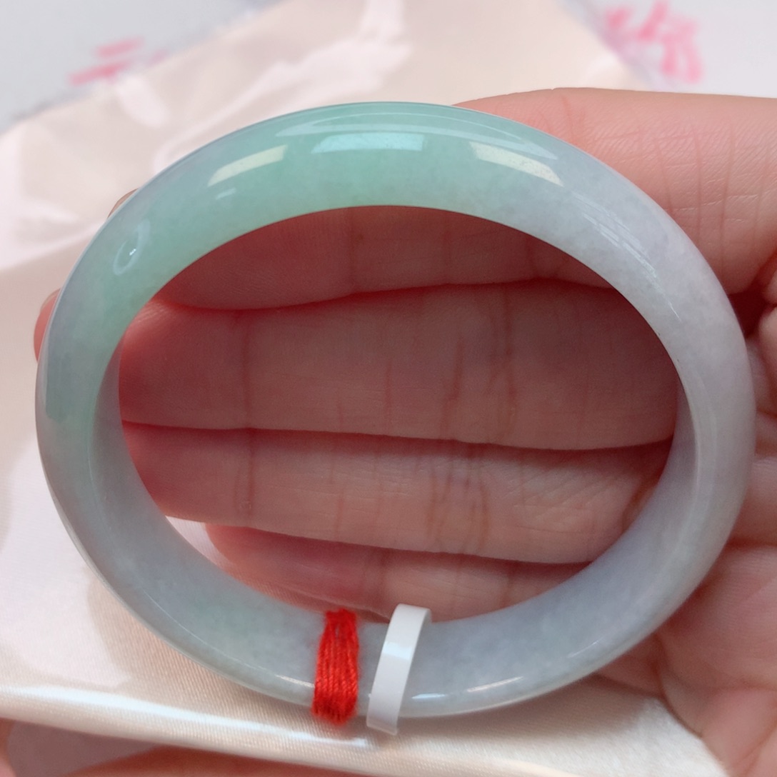 翡翠手镯未镶嵌54.7圈 无纹裂 推荐