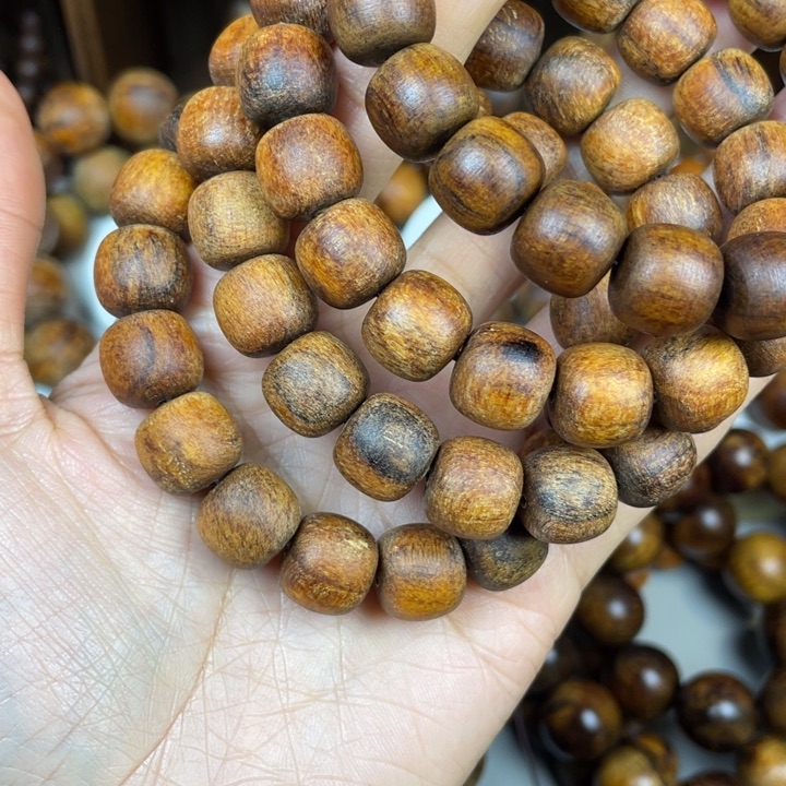 贡木把件南**农手串制作