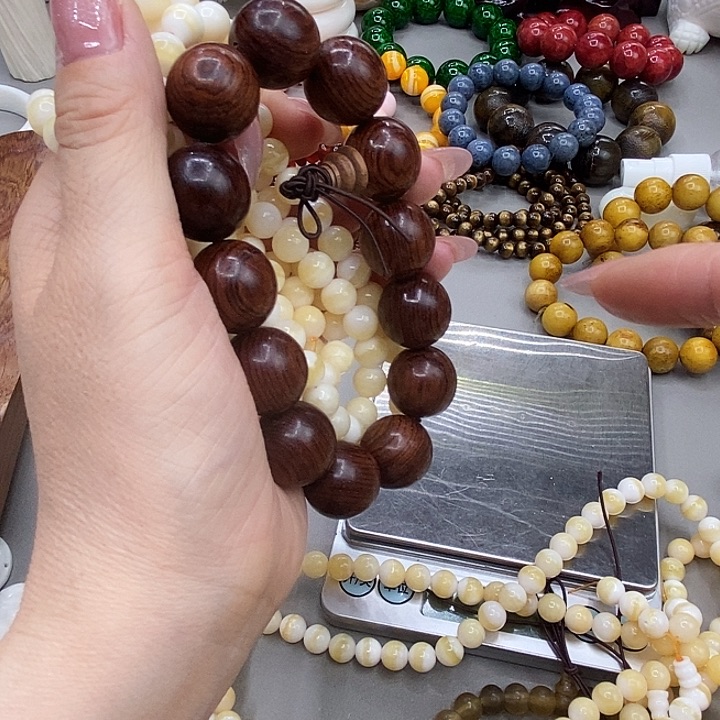 大果紫檀（缅甸花梨）粗线0,8瑕疵