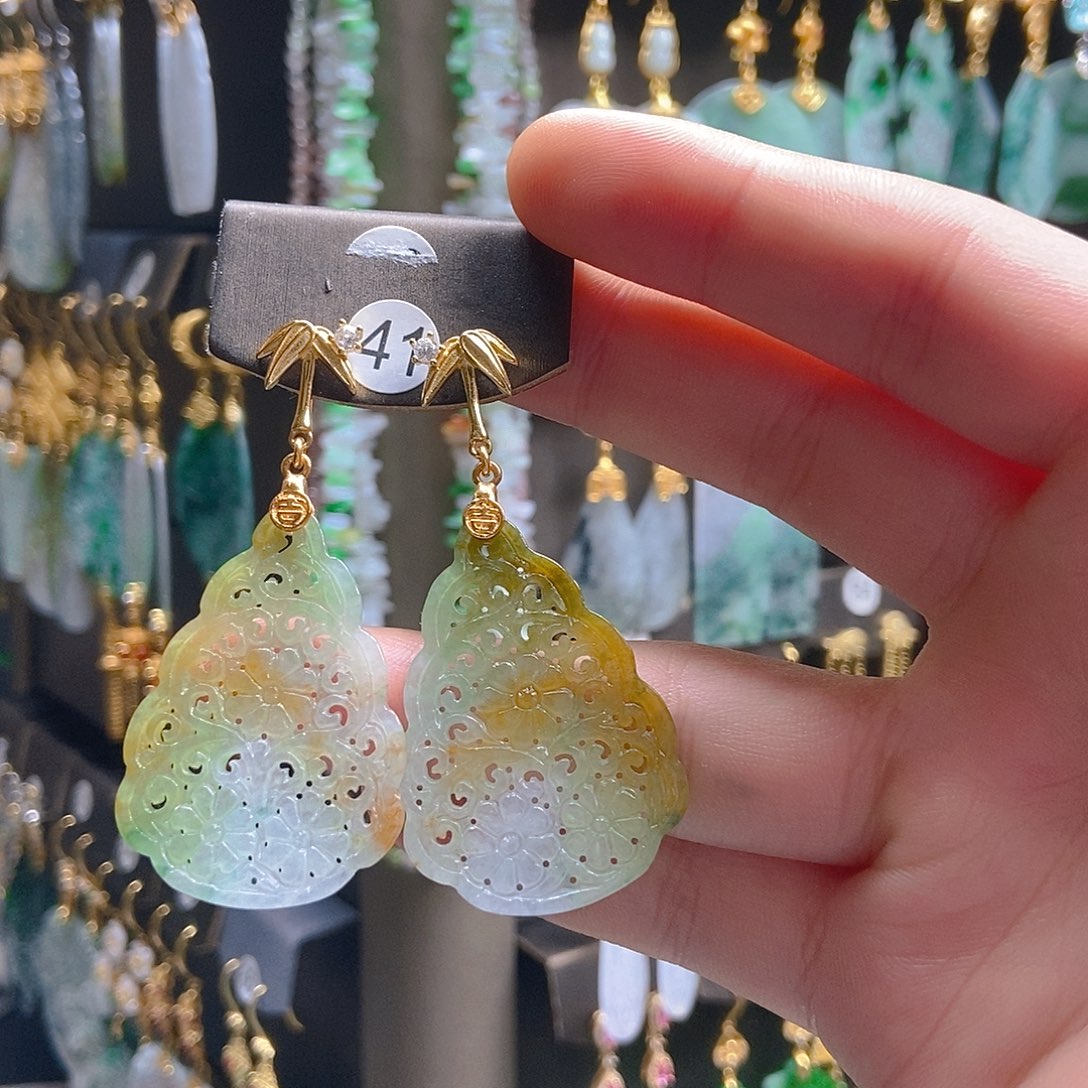 翡翠未镶嵌耳饰翡翠