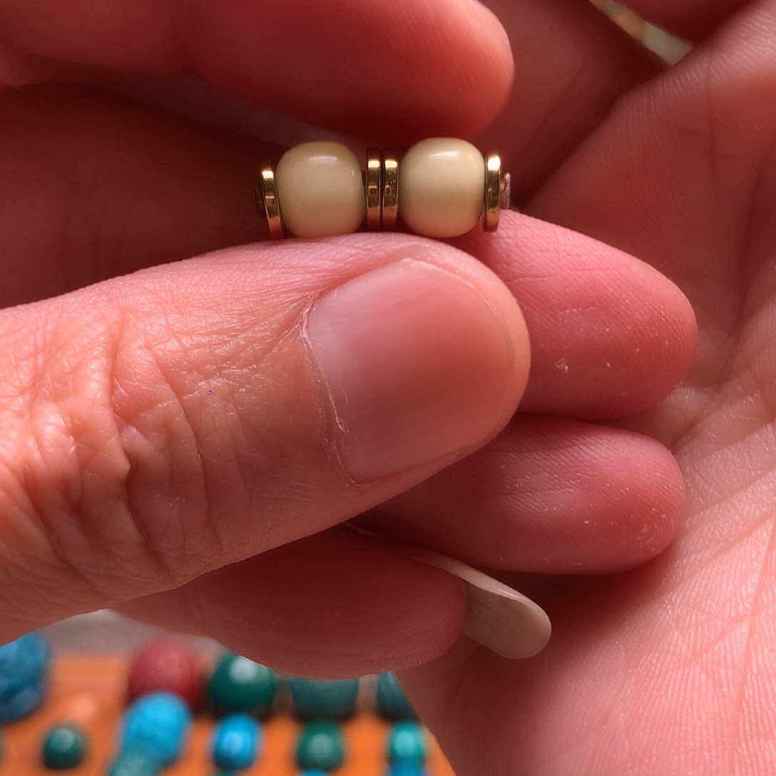 琉璃颈饰瓷白色7mm老行