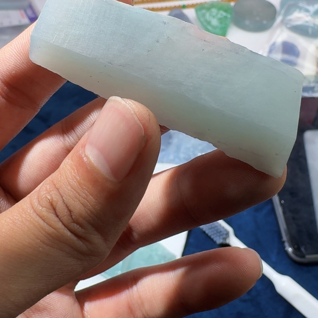 土***逗定制翡翠未镶嵌翡翠