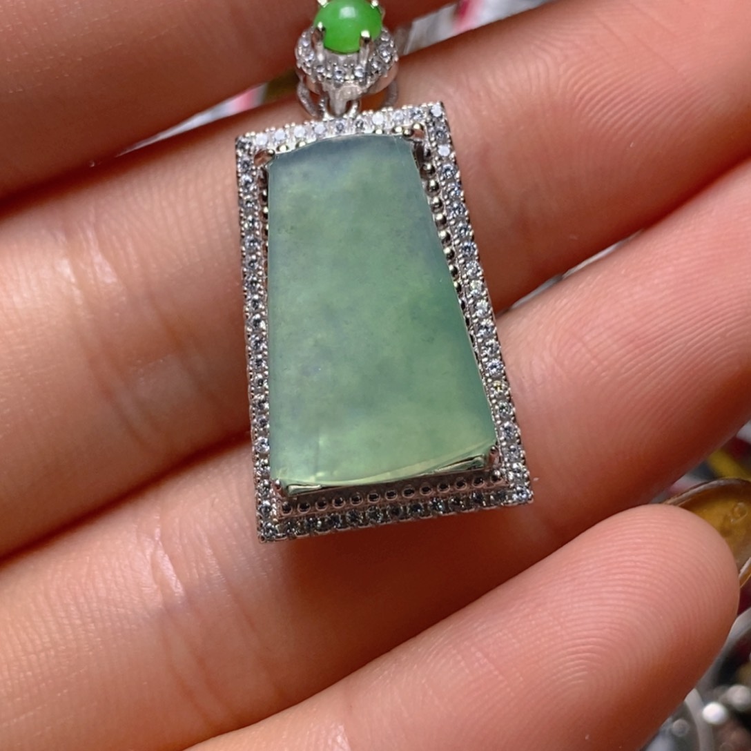 银S925镶嵌戒指翡翠百内无证书