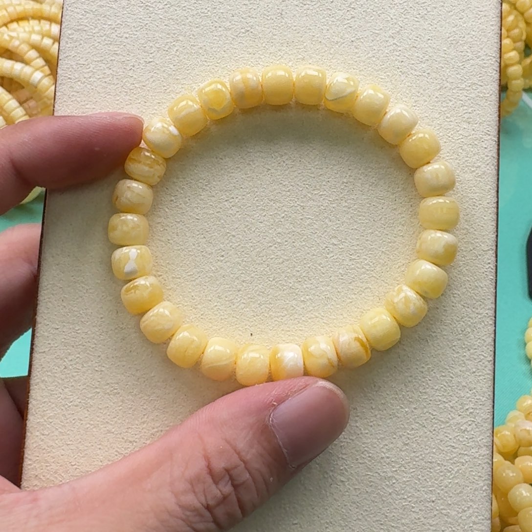 玲****未镶嵌琥珀手链8.5mm精工老型