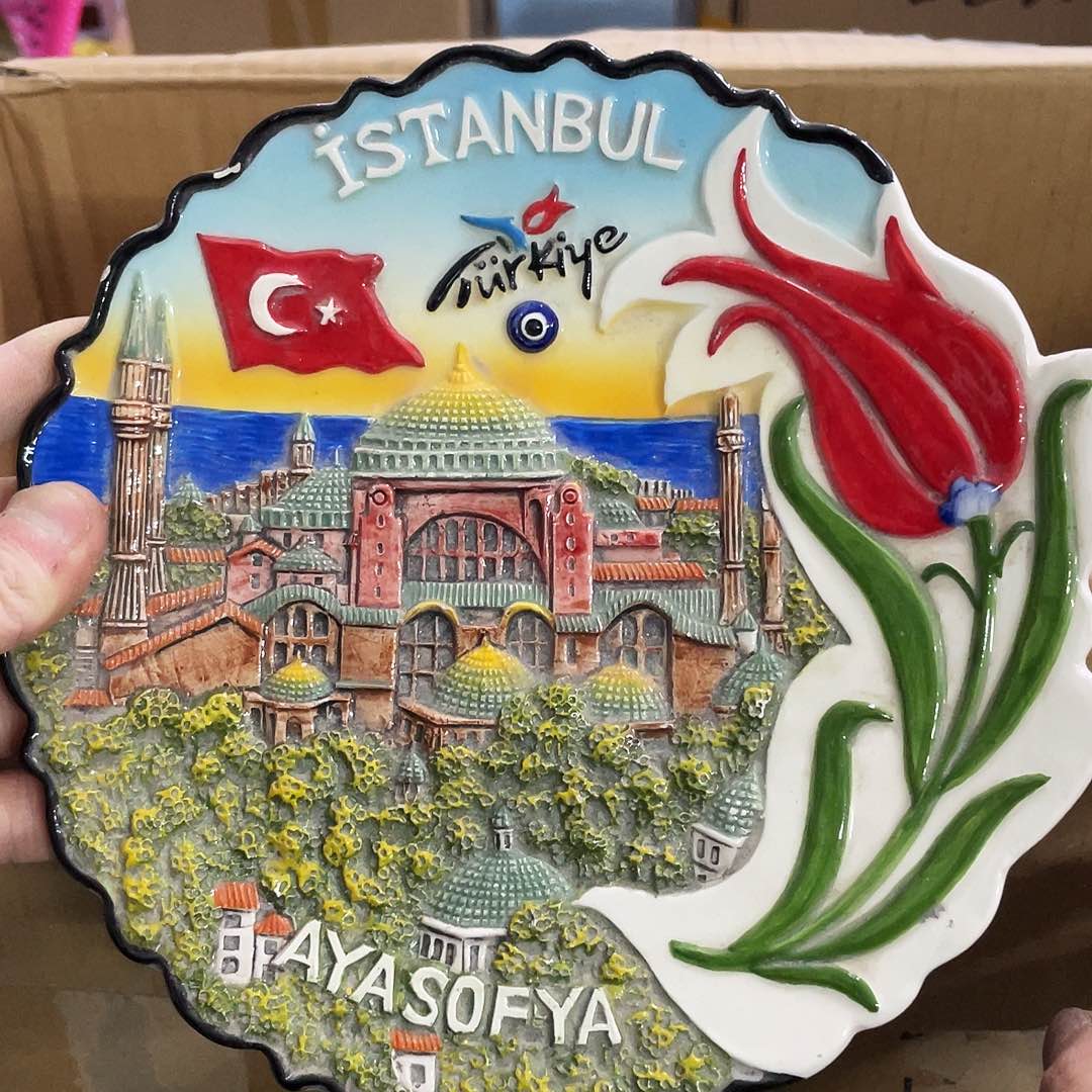 摆件    磕碰。封釉。