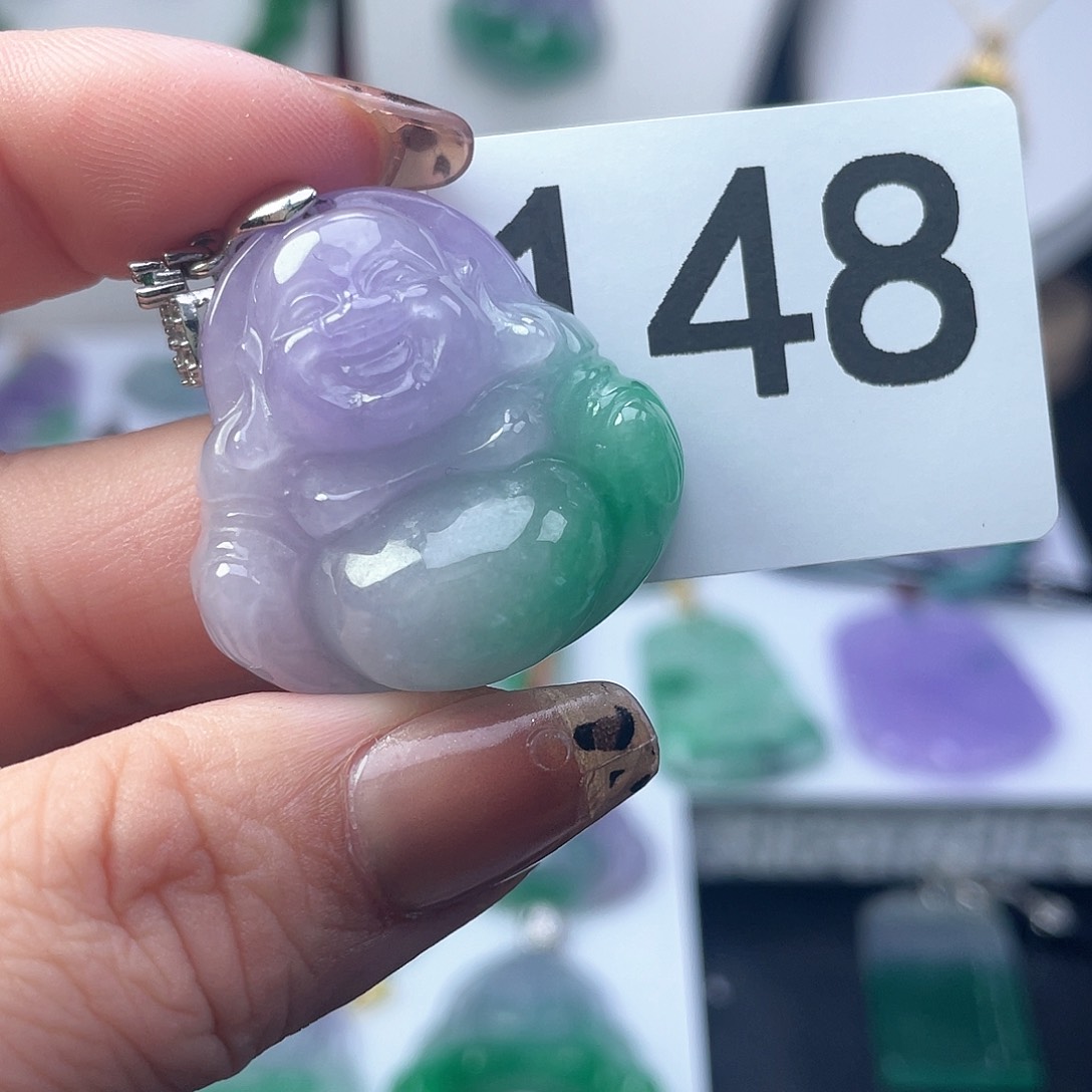 翡翠吊坠(赠链)未镶嵌