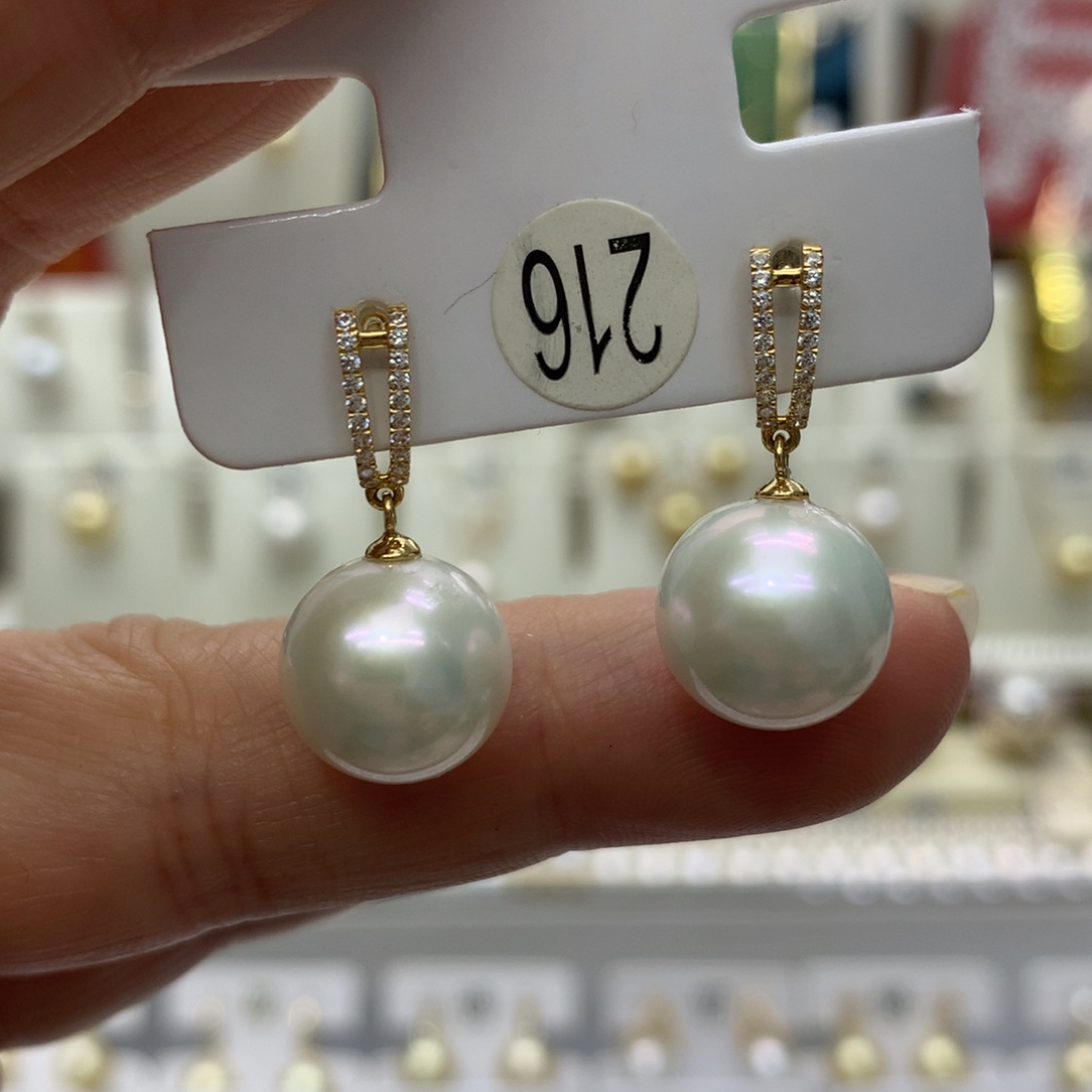 淡水珍珠18K金镶嵌耳饰
