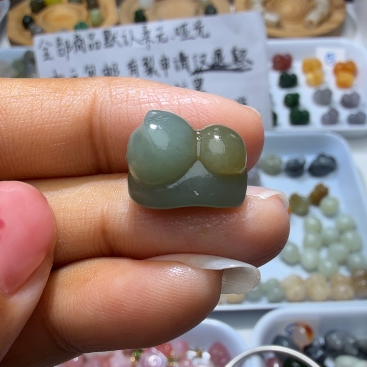 和田玉未镶嵌珠宝奇石