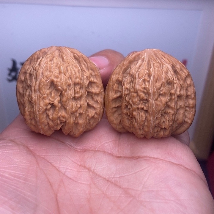 核桃全品密纹狮子头