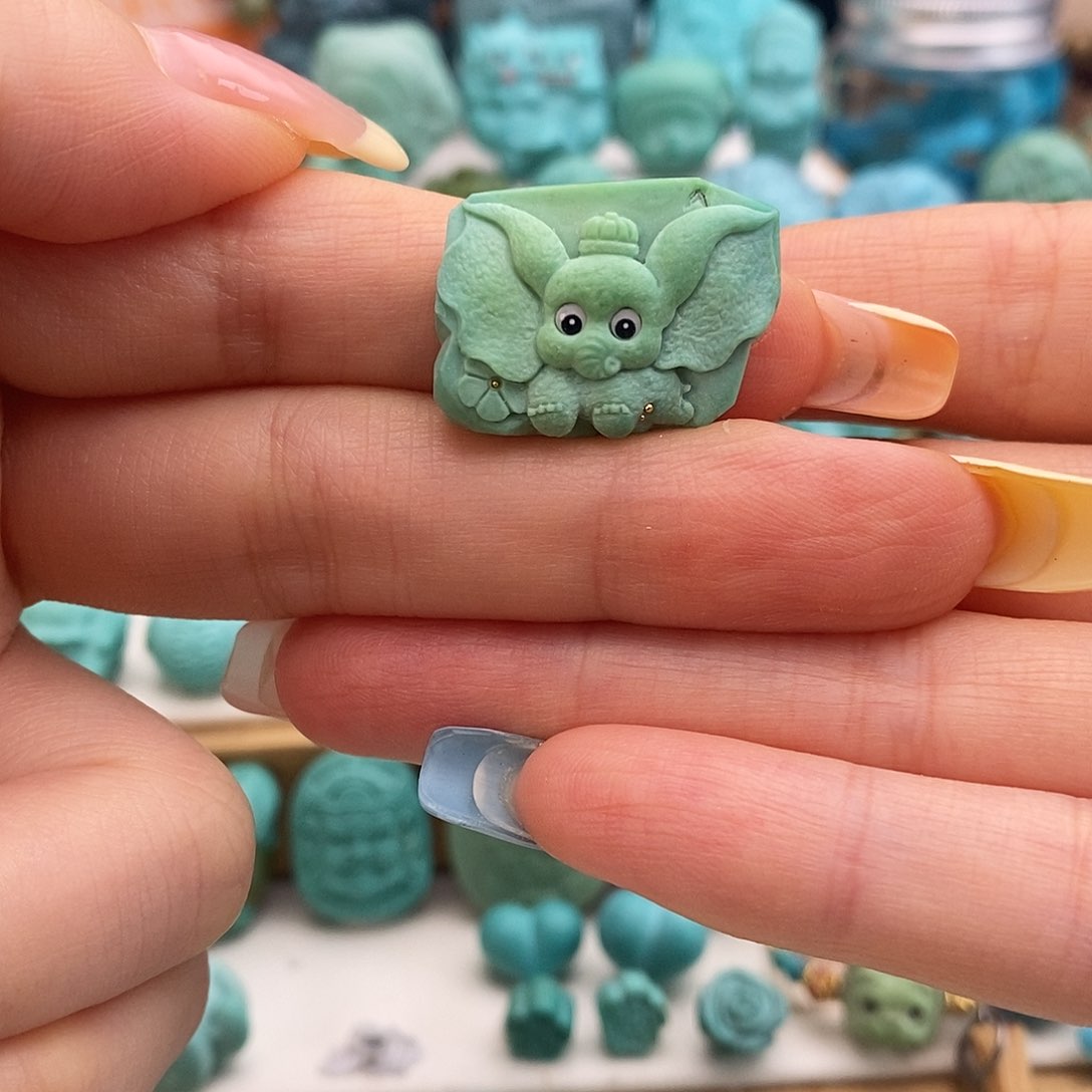 绿松石未镶嵌饰品