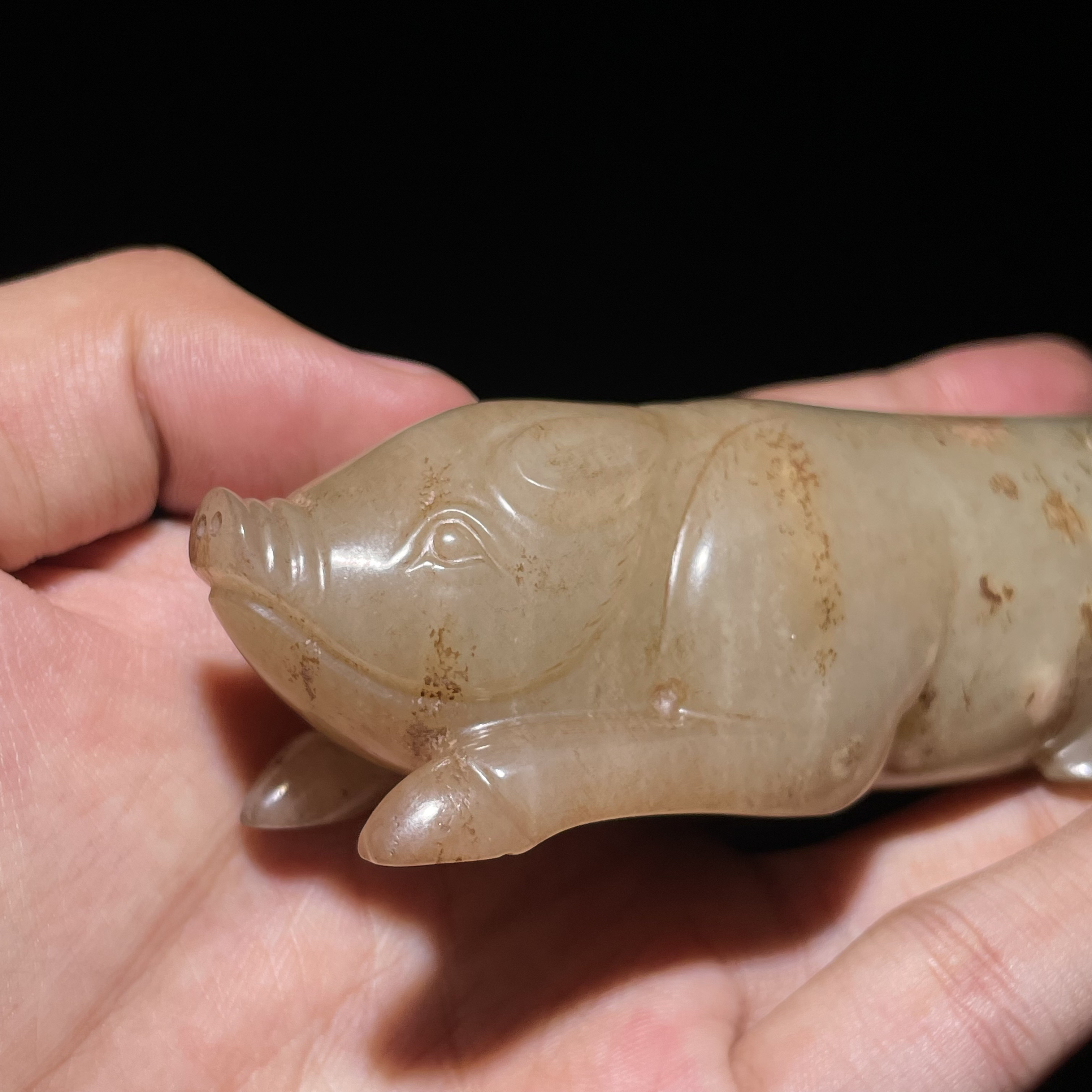 握猪单个把件摆件和田玉和田玉小配饰