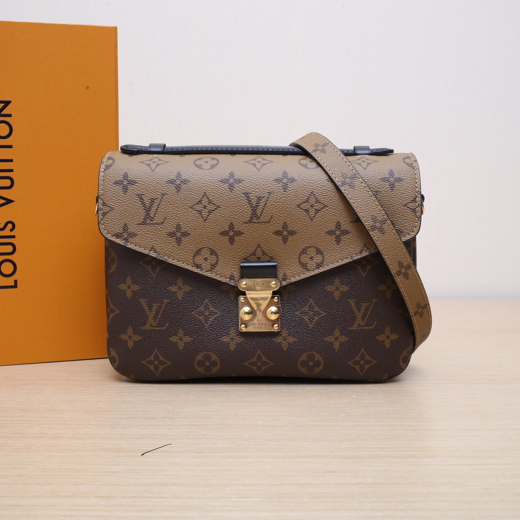 99新 LouisVuitton/路易威登 【娇】活动邮差包 PVC 2020 704516