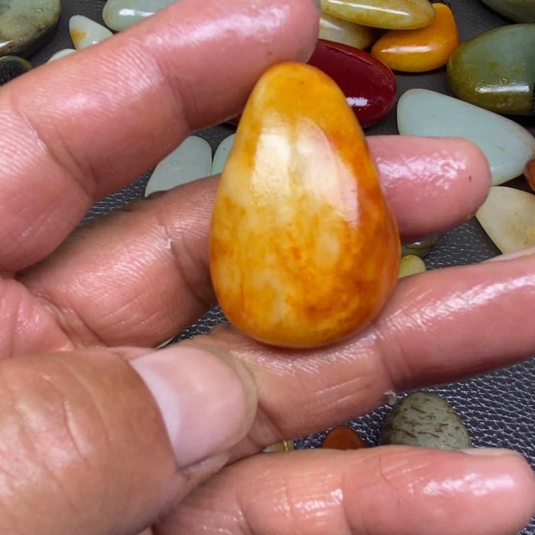 和田玉（糖玉）挂件未镶嵌
