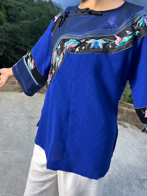 湘西刺绣工艺上衣