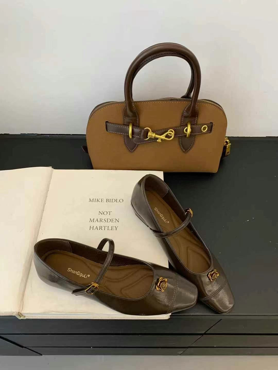 老板娘推荐！法式复古玛丽珍鞋女2025春季新款平底一字带浅口单鞋