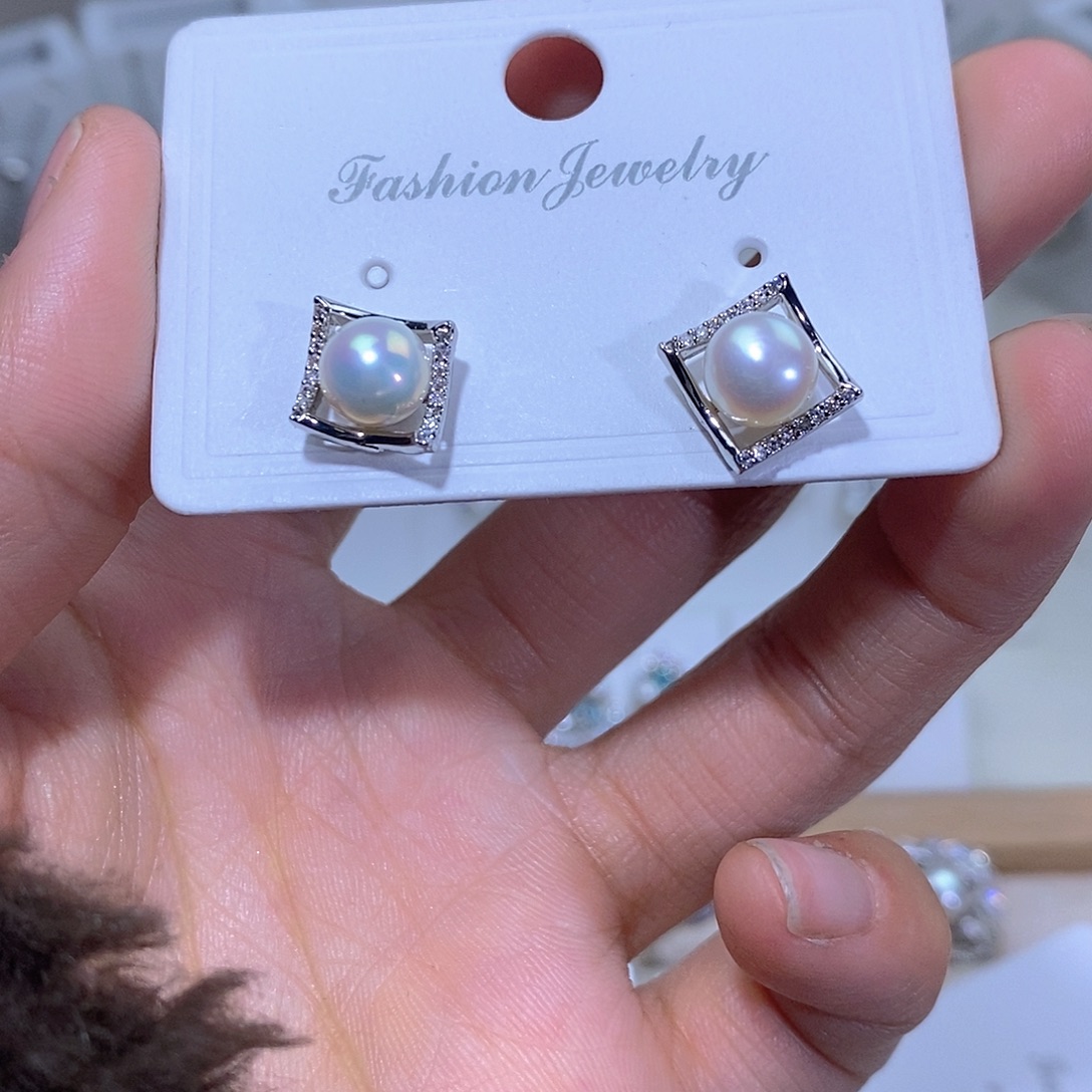 未镶嵌淡水珍珠耳饰