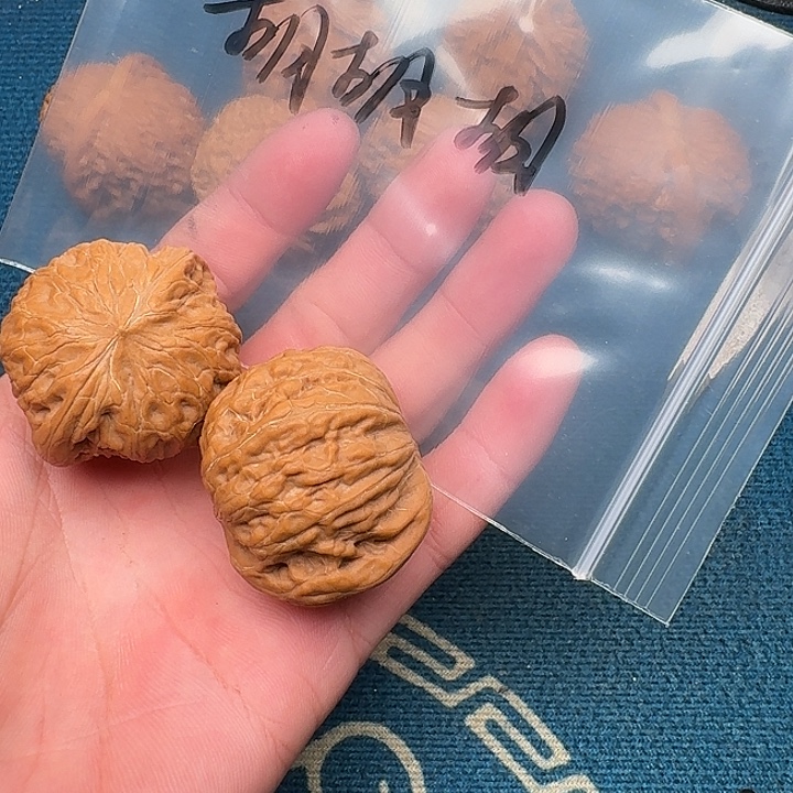 胡***呼吊坠文玩核桃哈哈哈哈哈哈