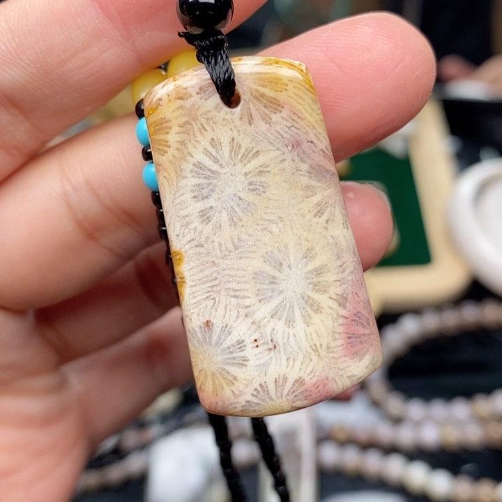 硅化珊瑚（珊瑚玉）手镯未镶嵌