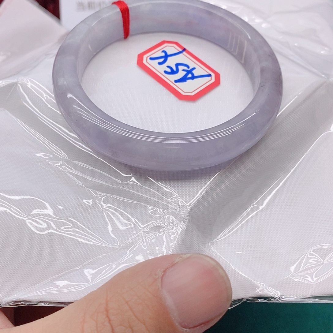 翡翠手镯未镶嵌不*.A54444444