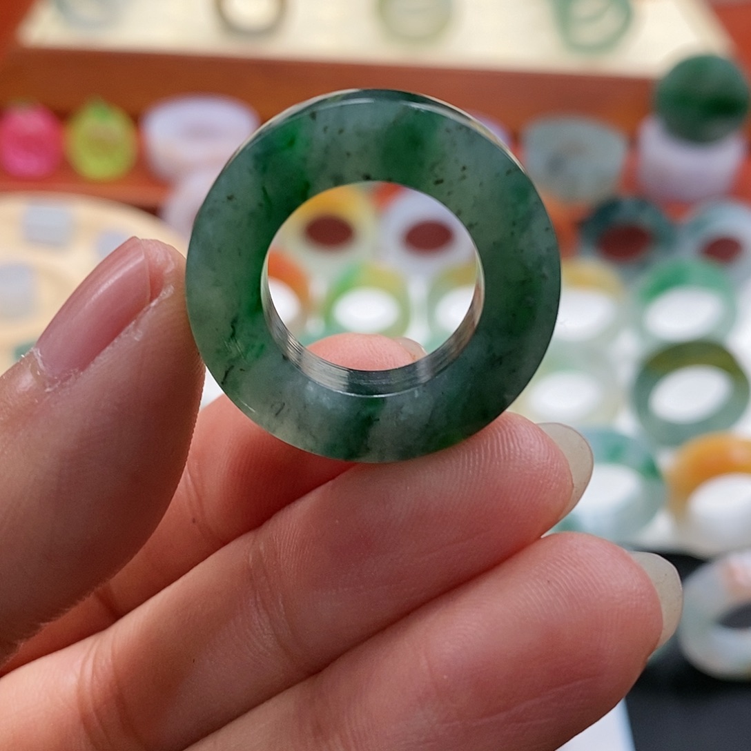 定制翡翠未镶嵌12-22圈口