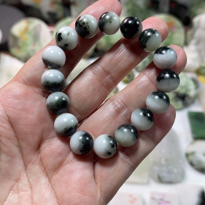 独山玉未镶嵌颈饰卡12