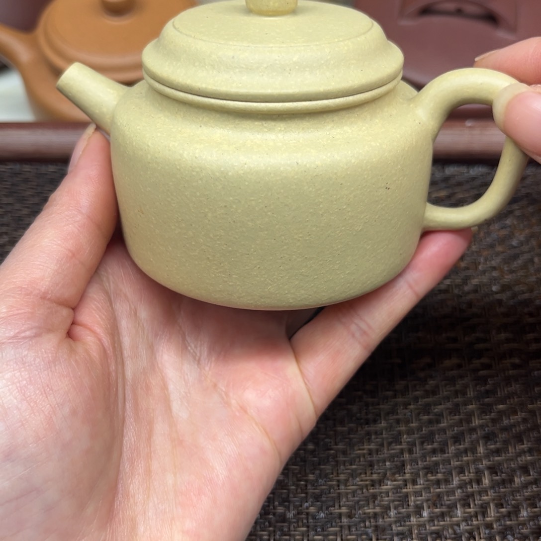紫砂茶壶林**?微瑕，德中，140cc左右