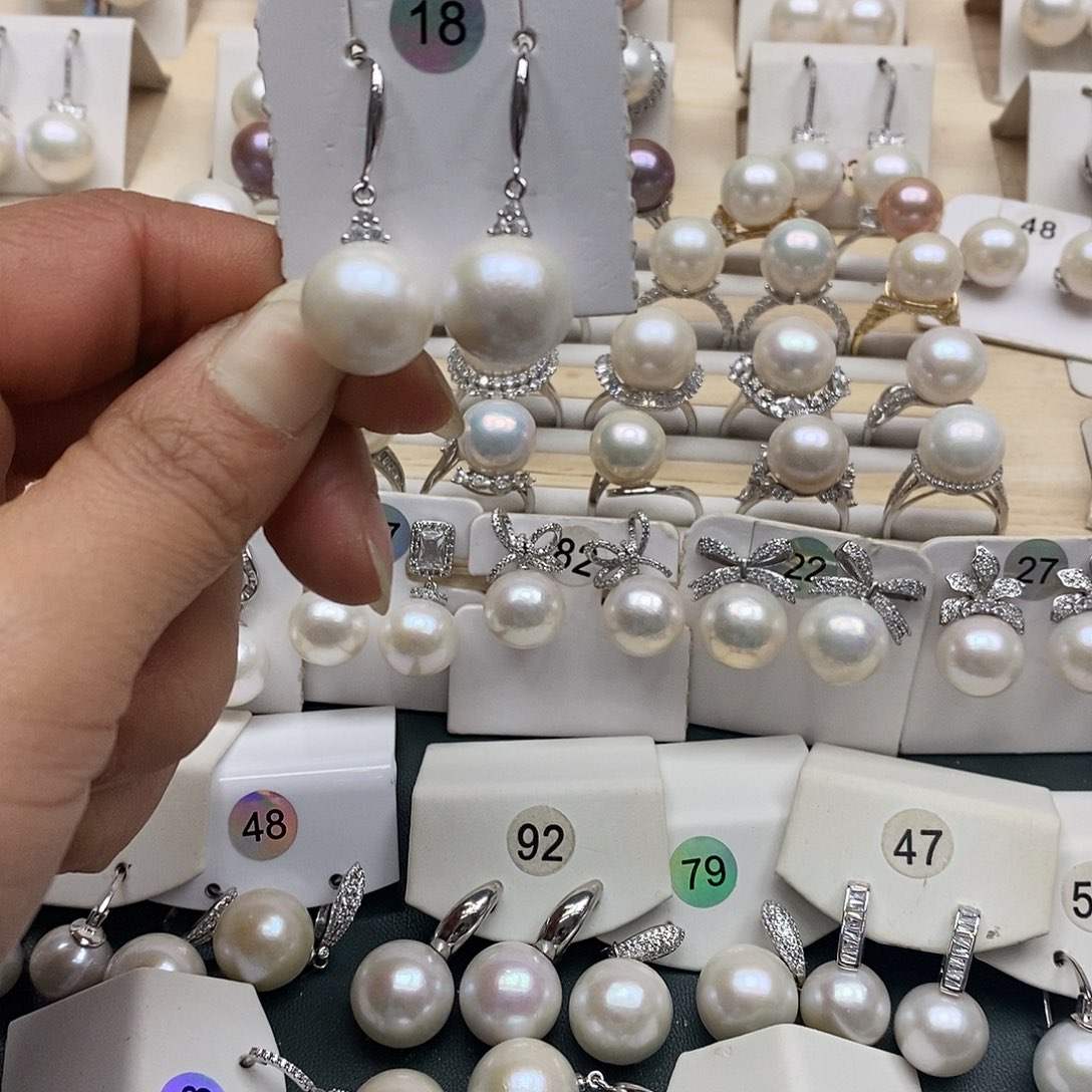 银S925镶嵌淡水珍珠颈饰