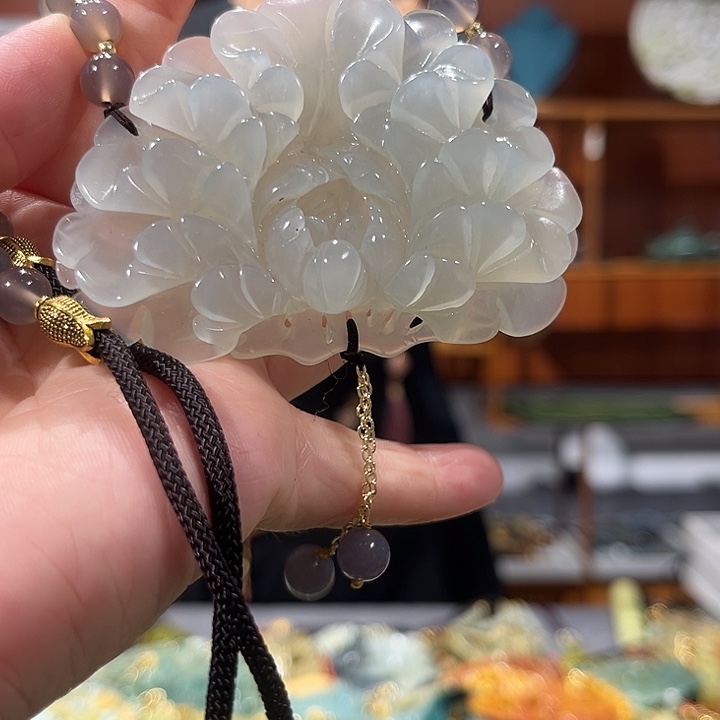 未镶嵌岫玉毛衣链