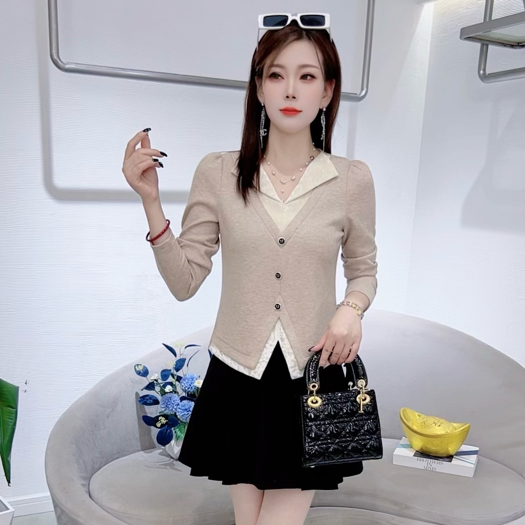 A8886假两件时尚拼接T恤女秋季新款洋气减龄小衫休闲百搭上衣