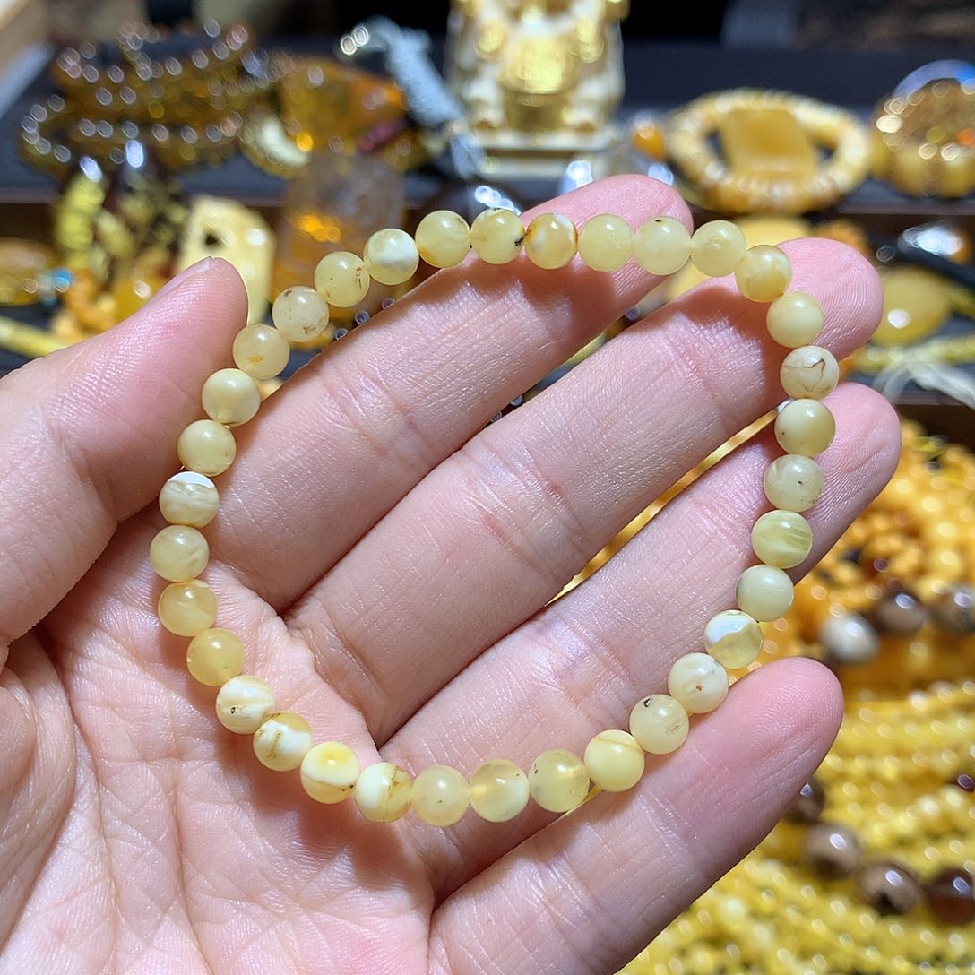 未镶嵌琥珀珠宝奇石