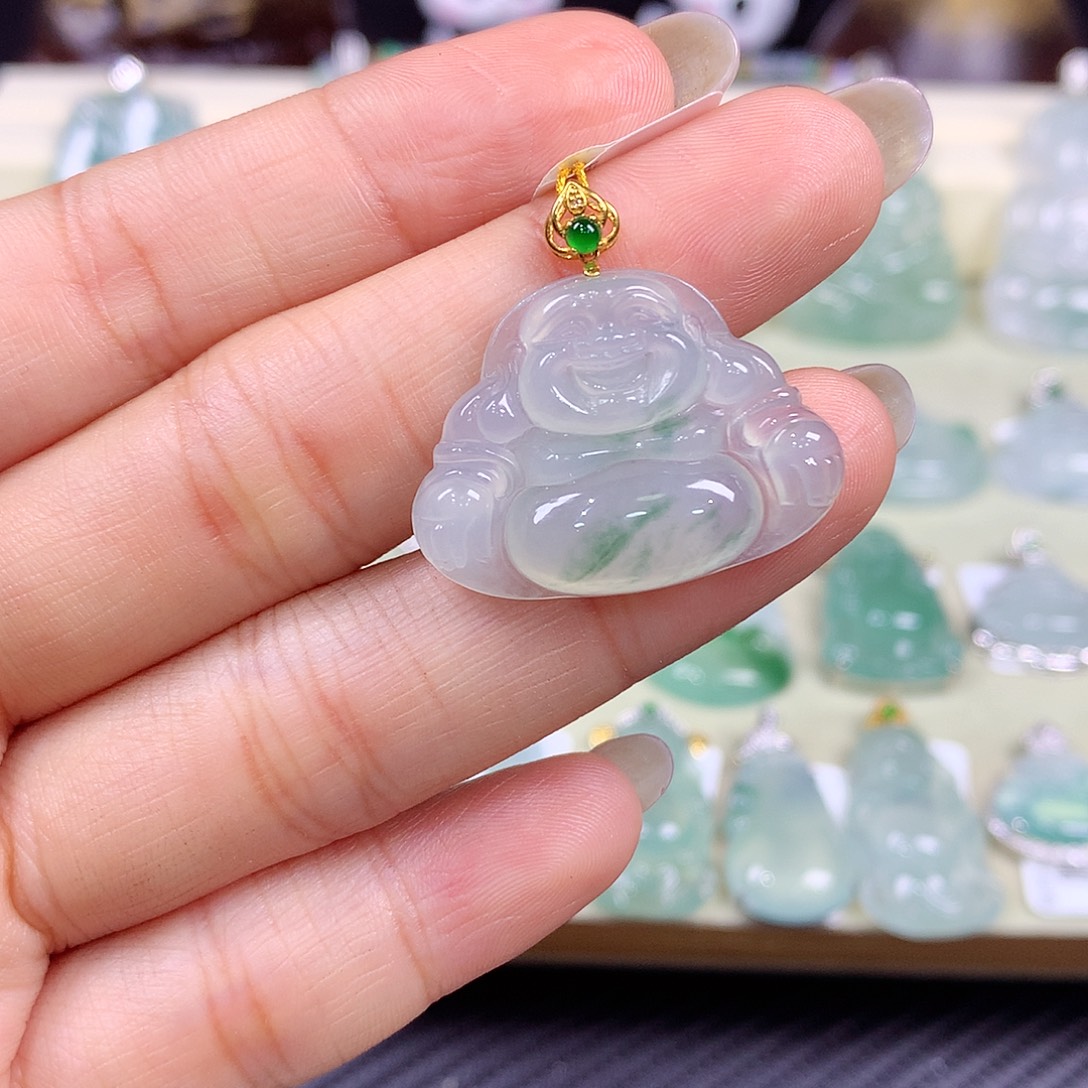 颈饰18K金镶嵌翡翠飘花佛公