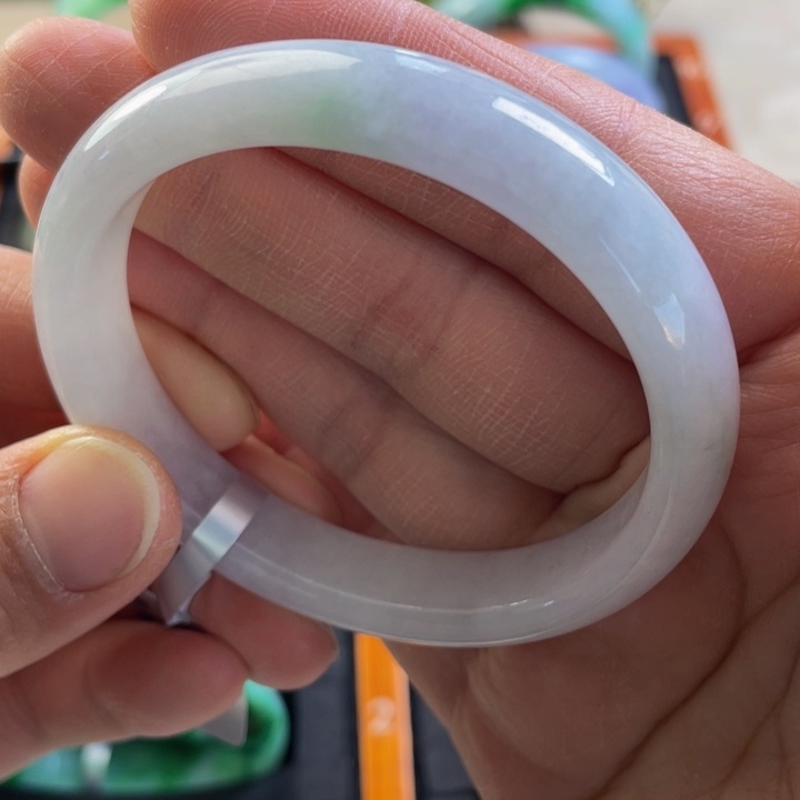 翡翠未镶嵌手镯（贵妃镯）缅甸翡翠