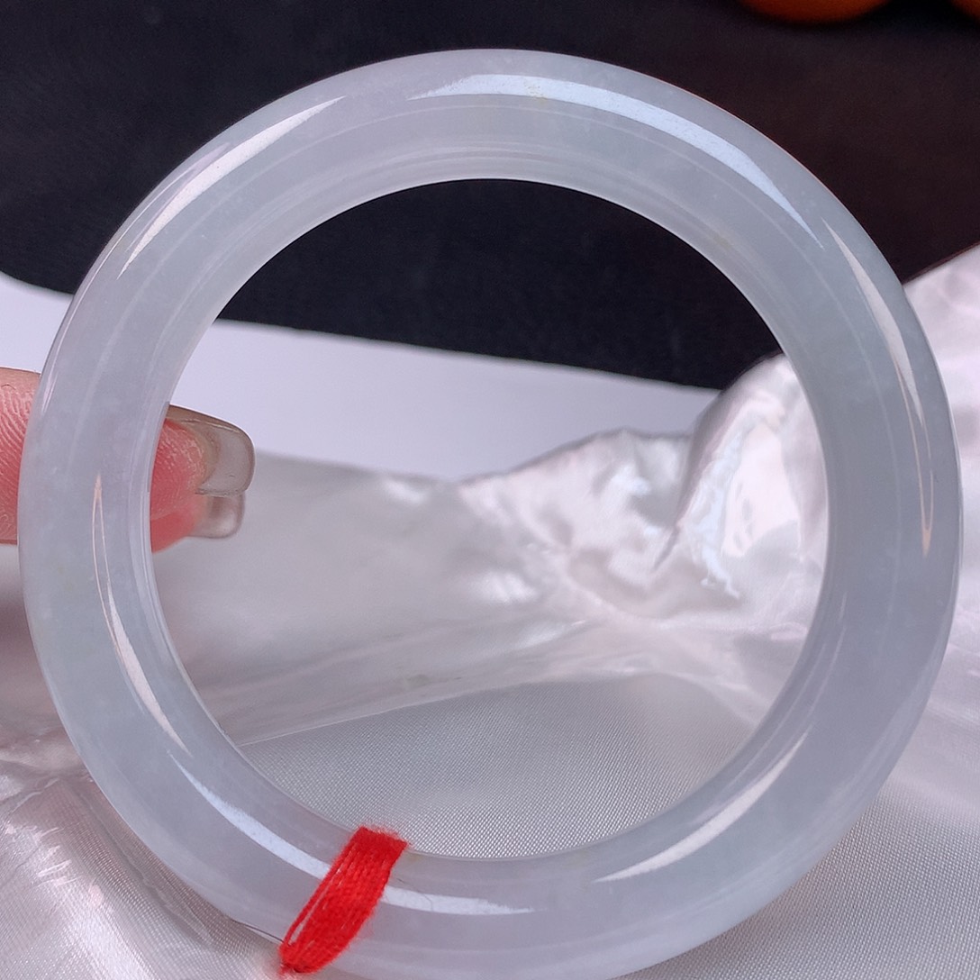 翡翠手镯未镶嵌55+ 翡翠手镯