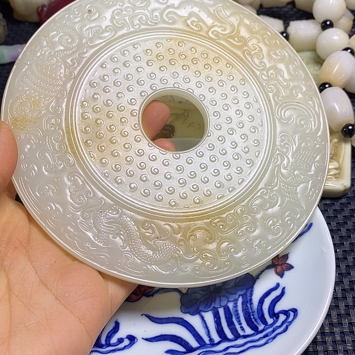 吊坠白玉菩提支持七天无理由