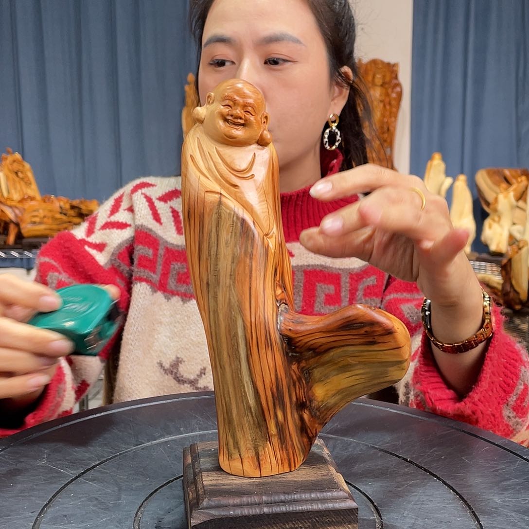 柏木（崖柏）随型艺术根雕