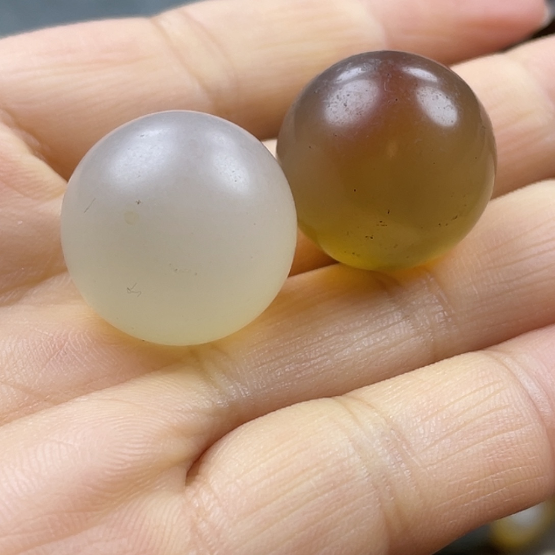 旧***°玛瑙/玉髓未镶嵌颈饰