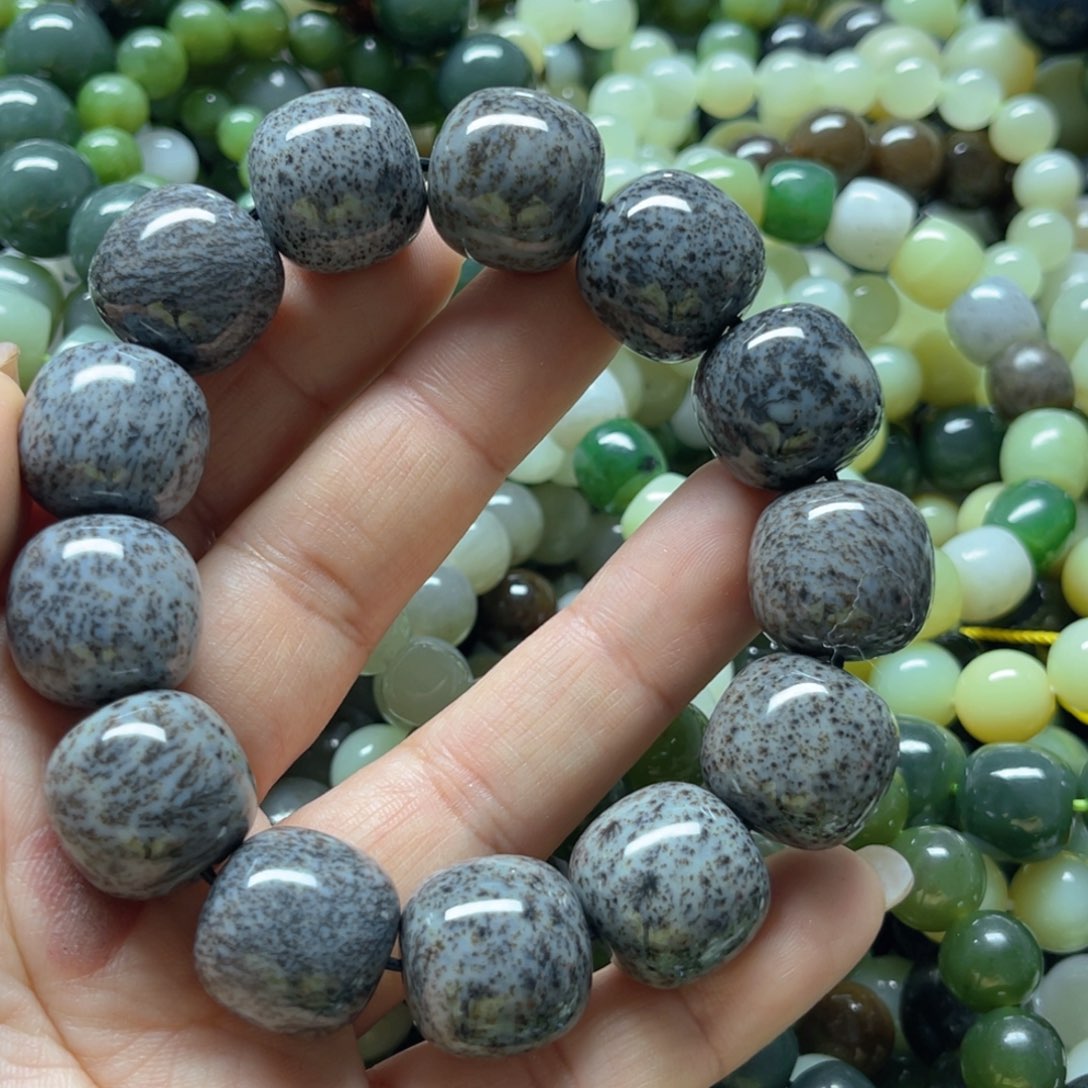 和田玉手链未镶嵌