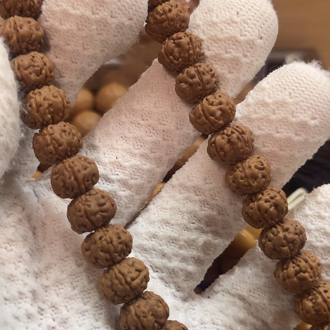 猴头核桃吊坠金刚