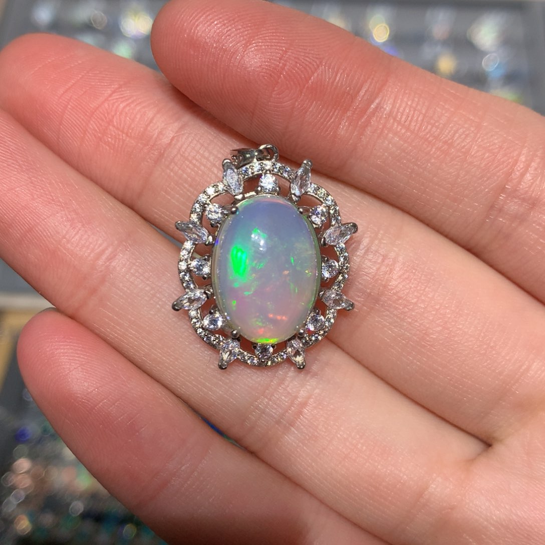 银S925镶嵌欧泊耳钉t