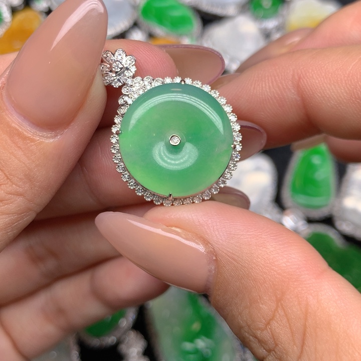 翡翠18K金镶嵌吊坠(不含链)