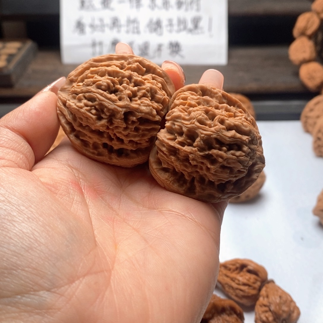 一**う40尺寸龟背南疆石 ， ，