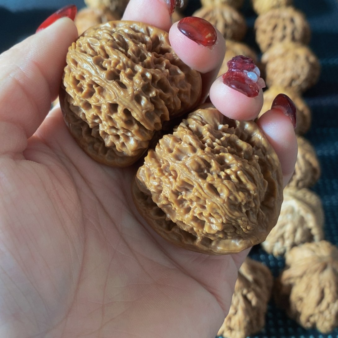 文玩核桃南疆核桃