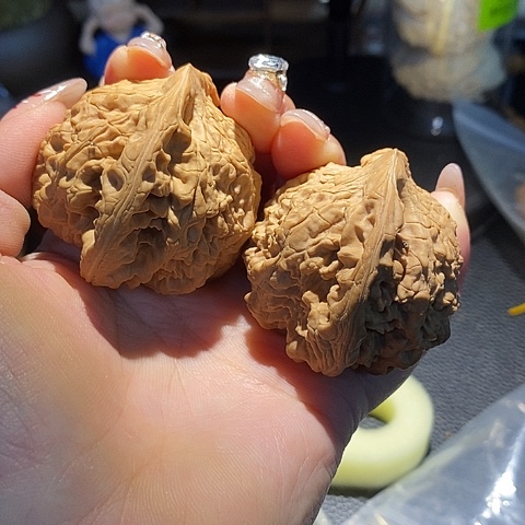 文玩核桃吊坠九**?官帽53